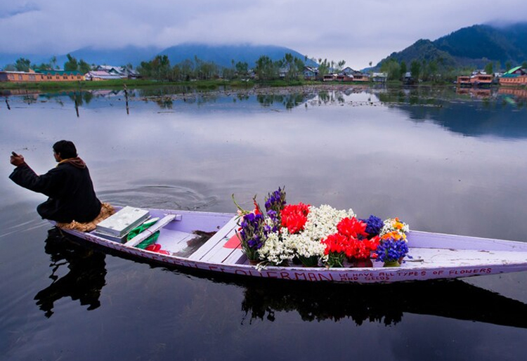Kashmir with Leh Ladakh